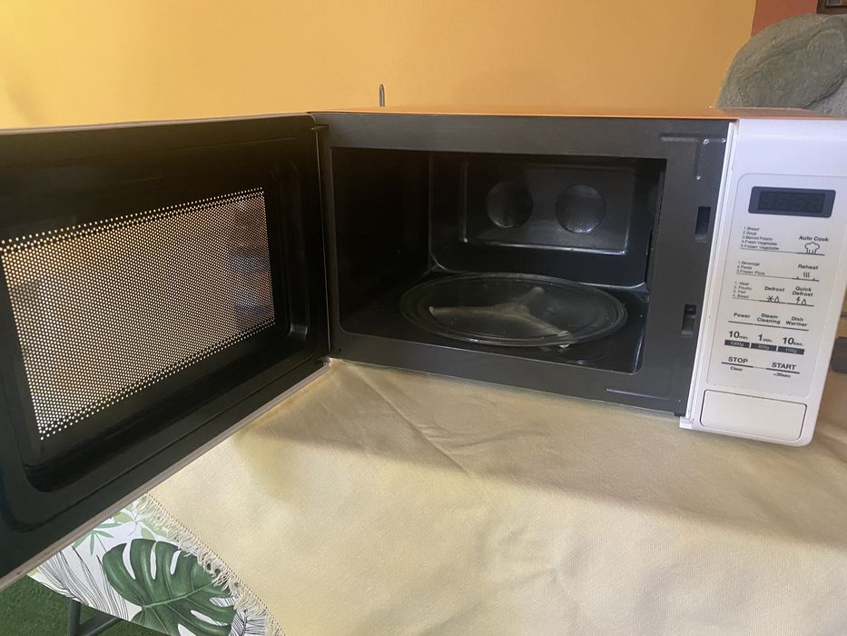 Cuptor cu microunde Daewoo