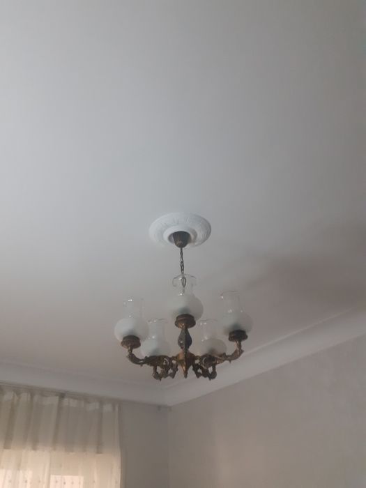 Люстра пятирожковая