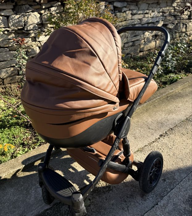 Продавам детска количка 2 в 1 – кош за новородено + летен кош