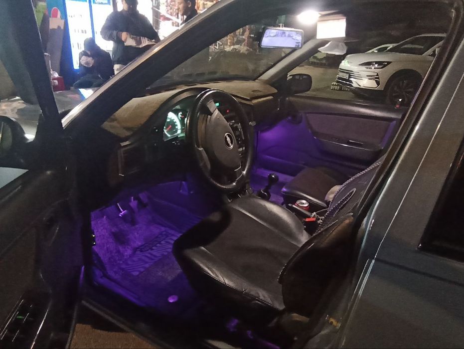 2012yik 1.6mator 330000xollo probergda