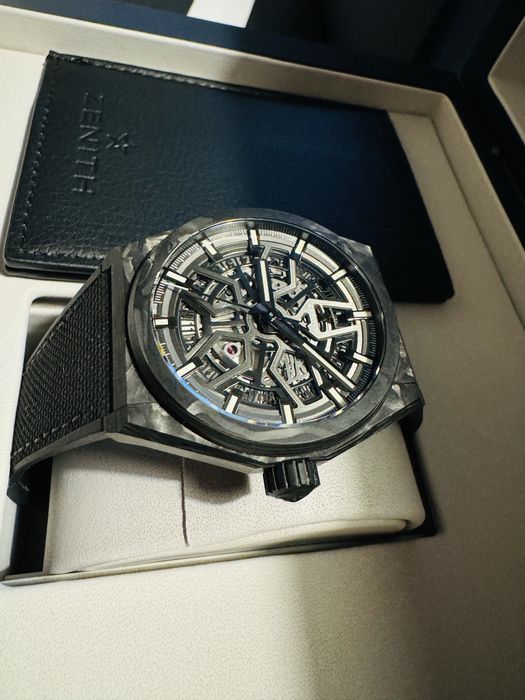 Ceas Zenith Defy Skeleton Carbon