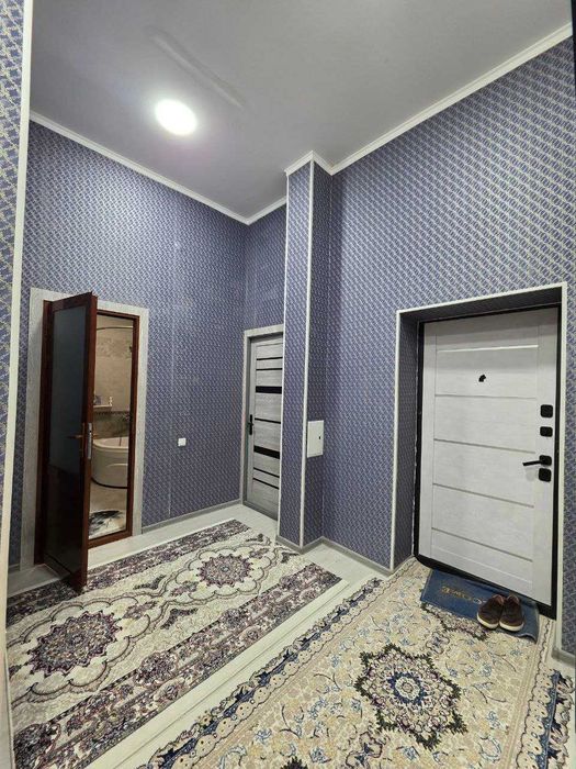 Продаётся 3х комн квартира на 1 этаже Ор-р Файзобод мечеть