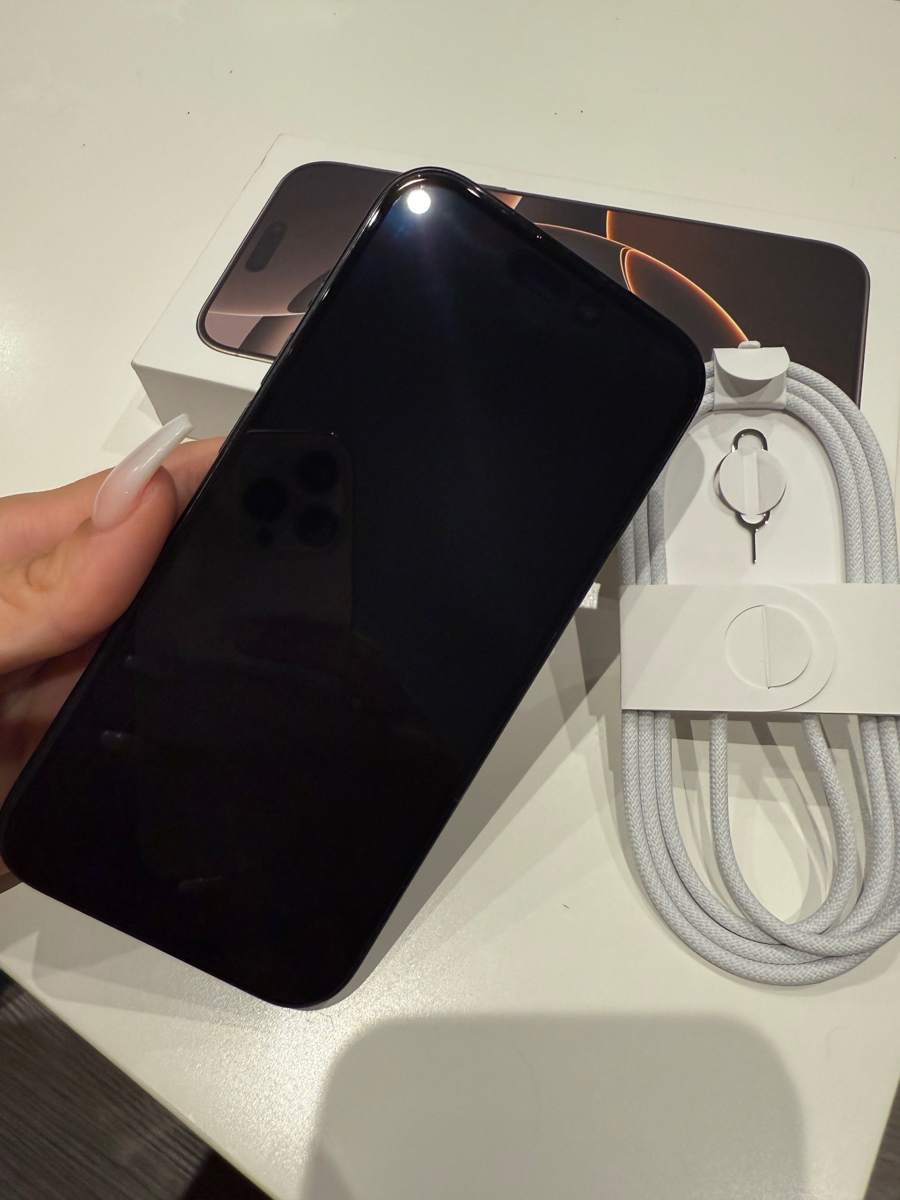 Iphone 15 pro отлично състояние