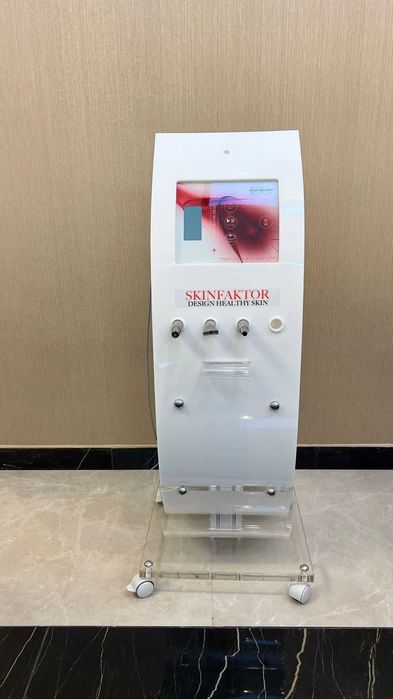 Vand Aparat facial SKINFAKTOR