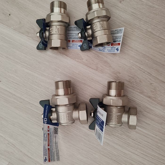 Продам новые краны