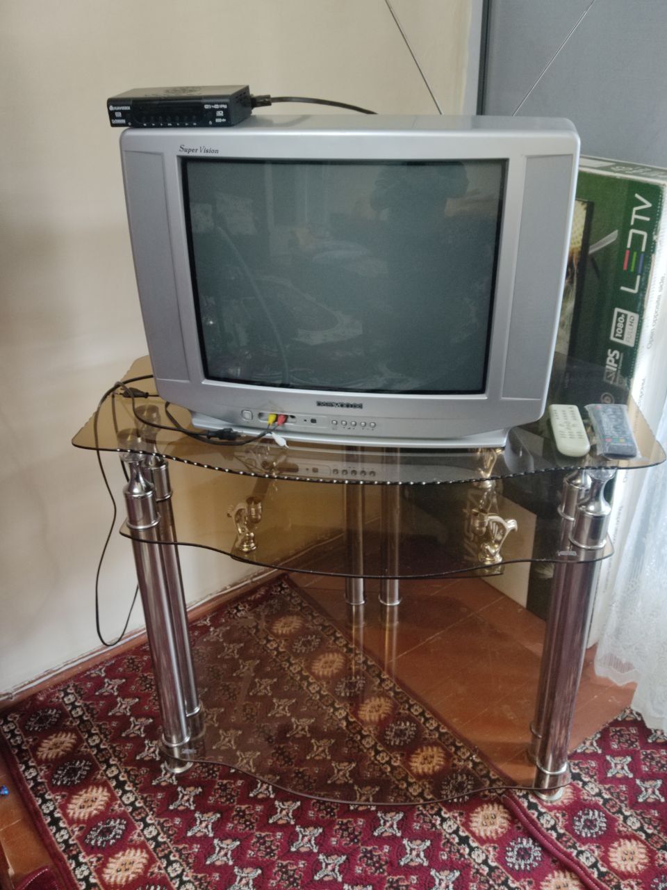 Телевизор подставка  билан