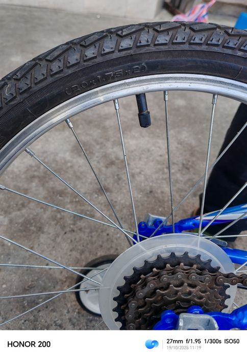 Детско колело 20 цола много малко ползвано, като ново.