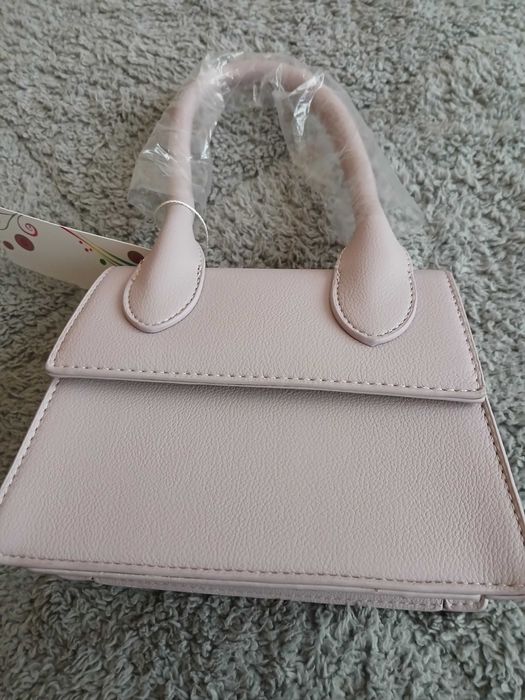 Дамски чанти нови