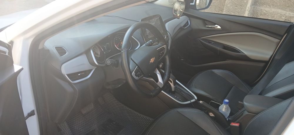 Onix premier 2 plus 2024 sotiladi