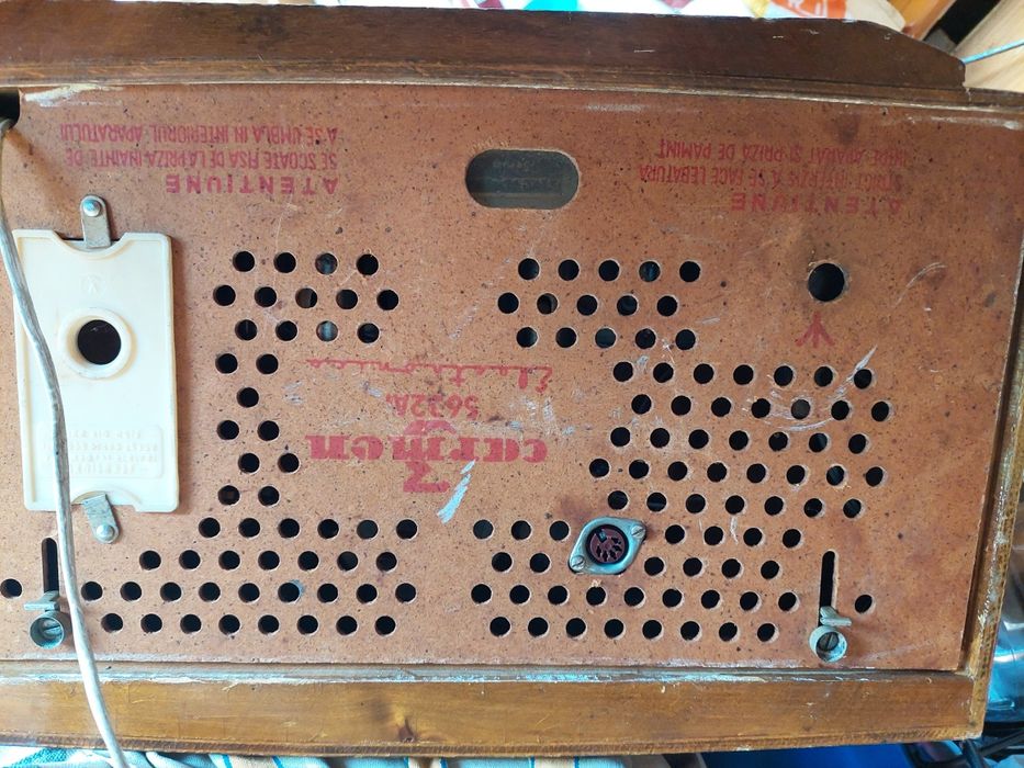 Vand radio vechi