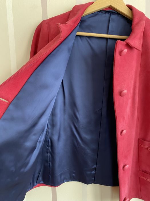 Велурено сако . Цвят фуксия. Размер S