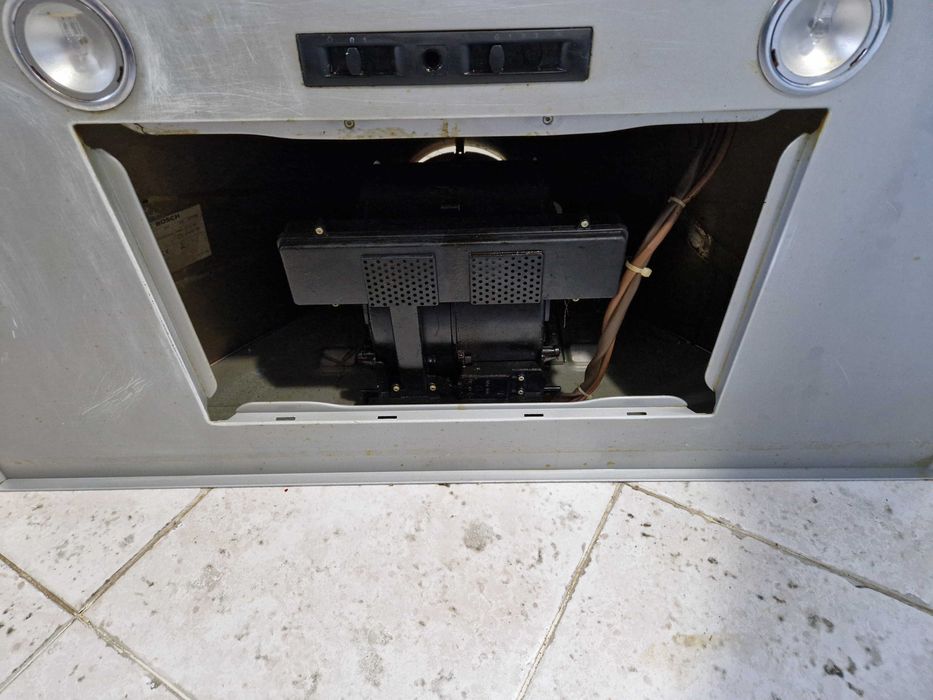 Абсорбатор BOSH инокс 90см