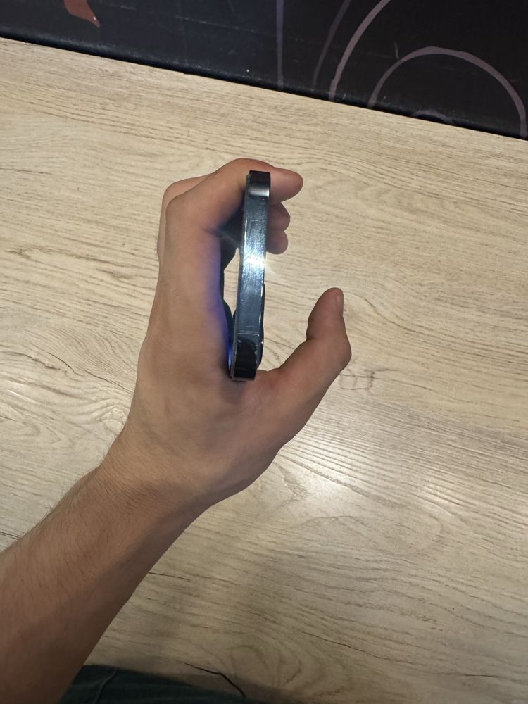 Iphone 12 pro темно синий