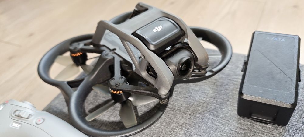Dji Avata с две батерии, remote controller и куфар