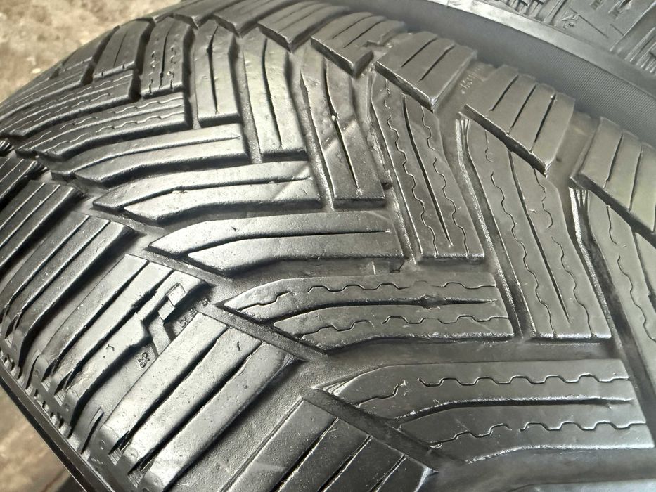 2x Anvelope iarna 205/60 R16 - Michelin Alpin 6