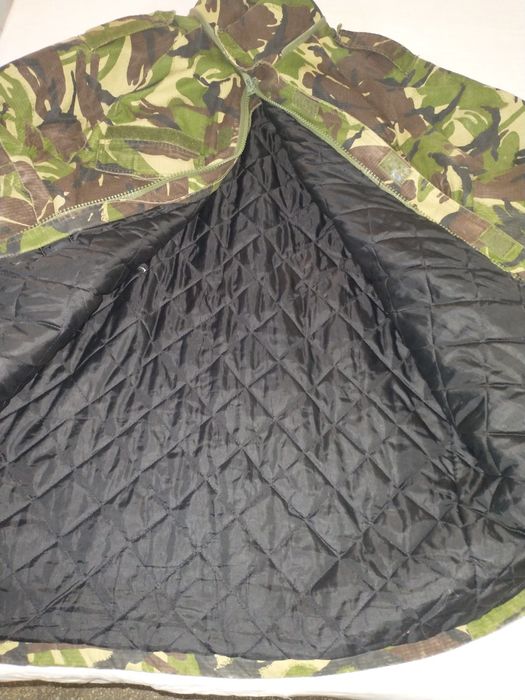 Scurtă camuflaj matlasată