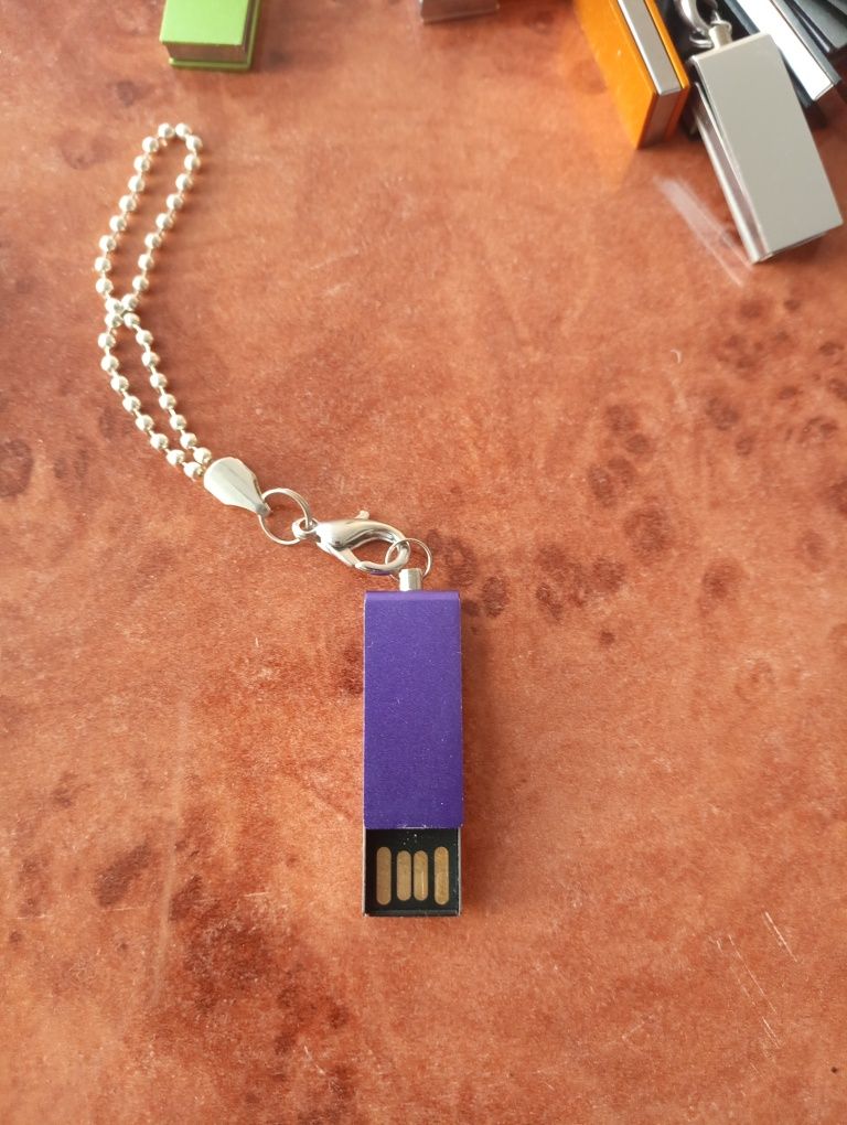 Usb флешкалар 16g ва 32g