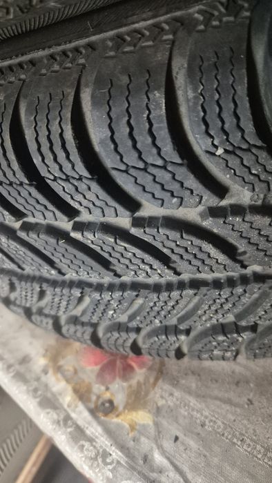 Vând jante 195/65 R15