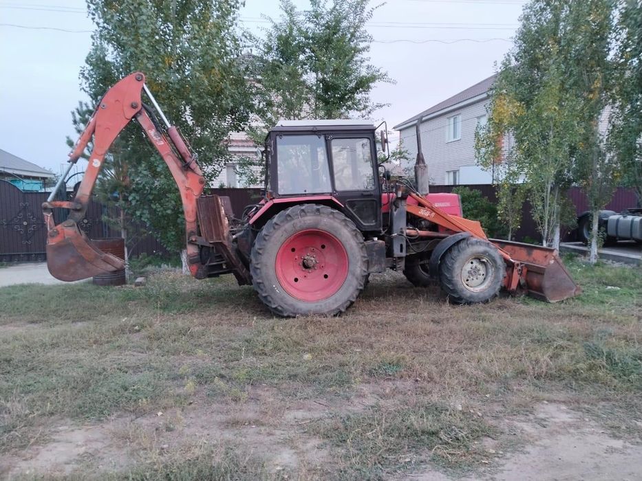 Продам Эксковатор -погрузчик 892