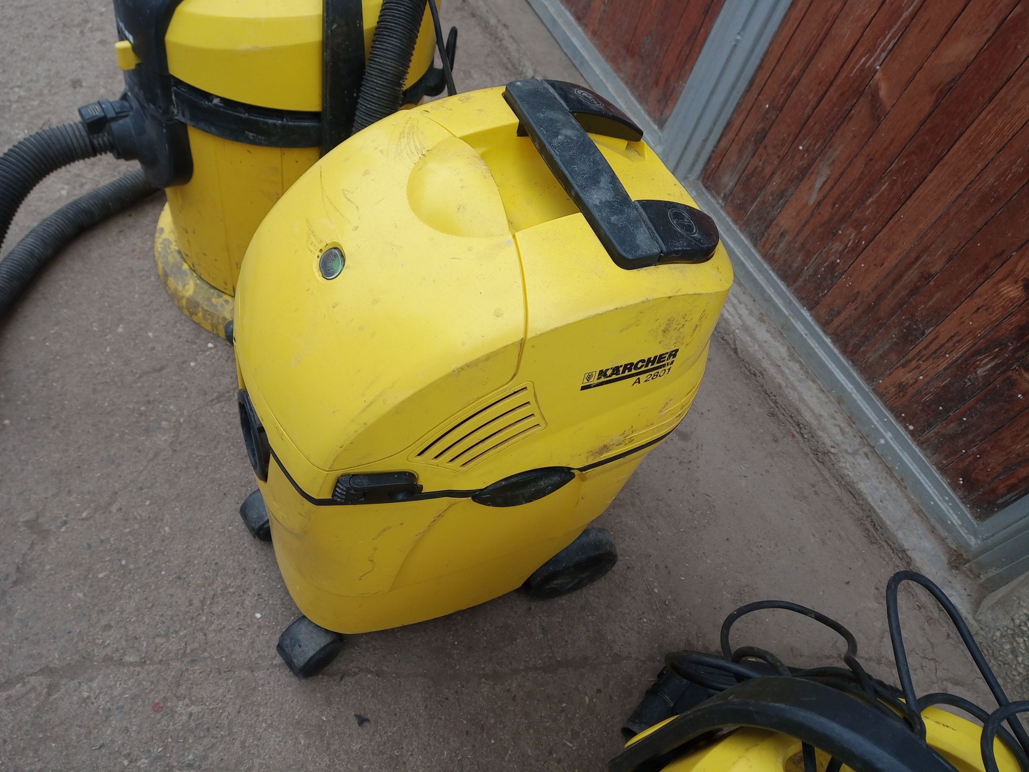 KARCHER Прахосмукачка за сухо и мокро почистване.Перяща 3 броя