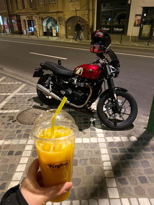 Motocicleta Triumph Speed Twin 900 Chrome Edition 2023