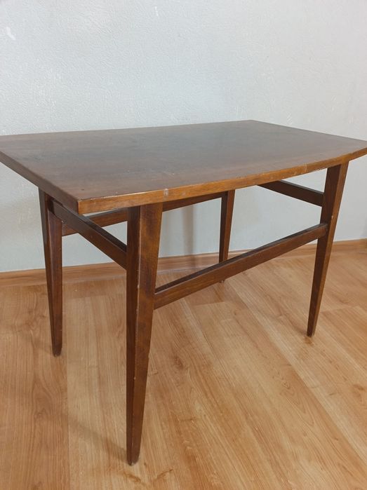 Продам журнальный столик