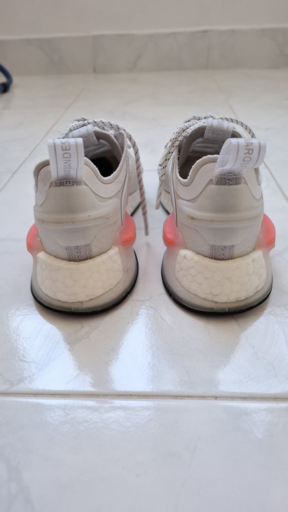 adidas NMD_V3
Ftw White/ Core Black/ Grey One