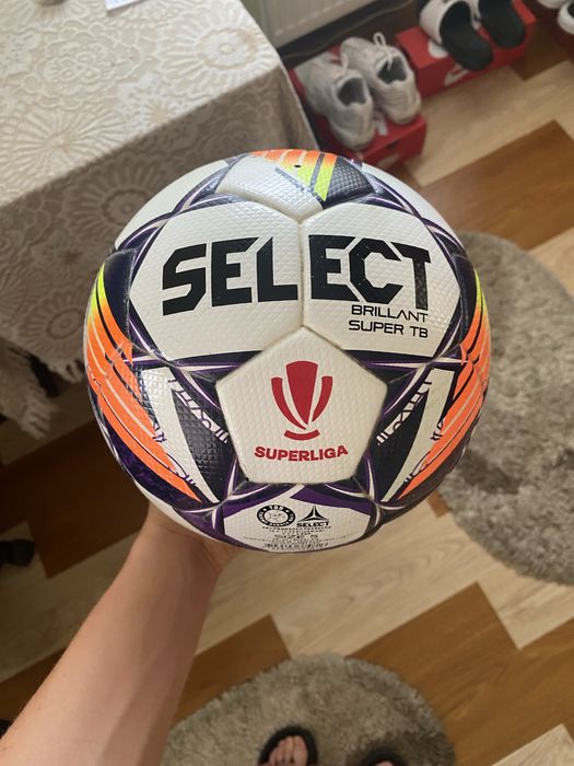 Minge de fotbal / SELECT