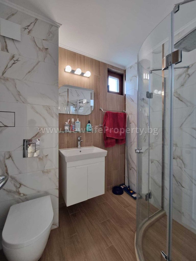 Продава се Къща в с. Кошарица, Област Бургас - 250 кв.м за 1176 €/кв.м - Снимка #12