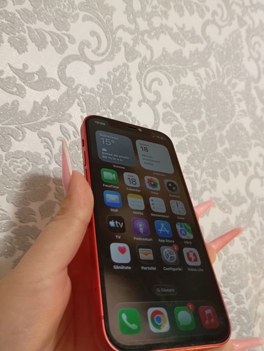 Iphone 12,  73% baterie