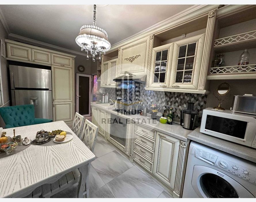 Квартира Максим Горький 4/3/5 Художники  78м2 Евроремонт