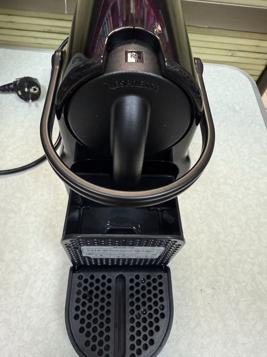 Кафемашина с капсули Nespresso Inissia