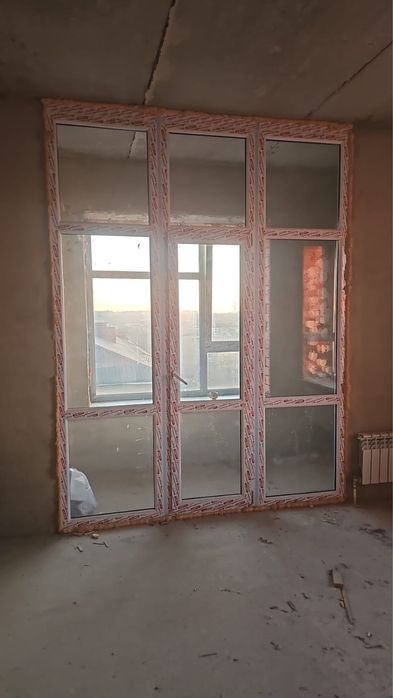 Пластиковое витражное окно новое