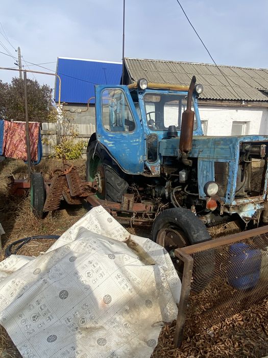 Продам трактор у