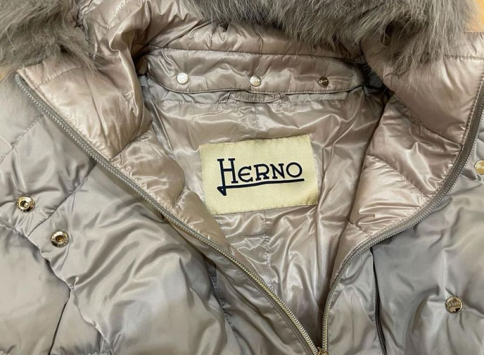 Женский пуховик Herno