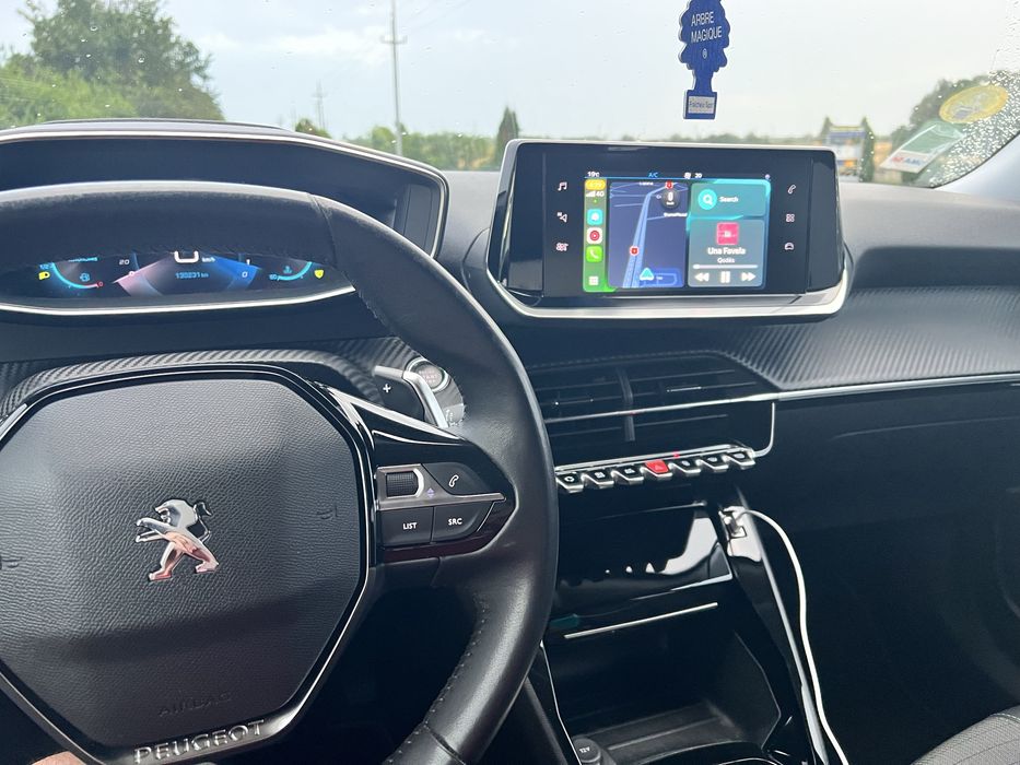 Peugeot 2008 Allure/automat/leduri