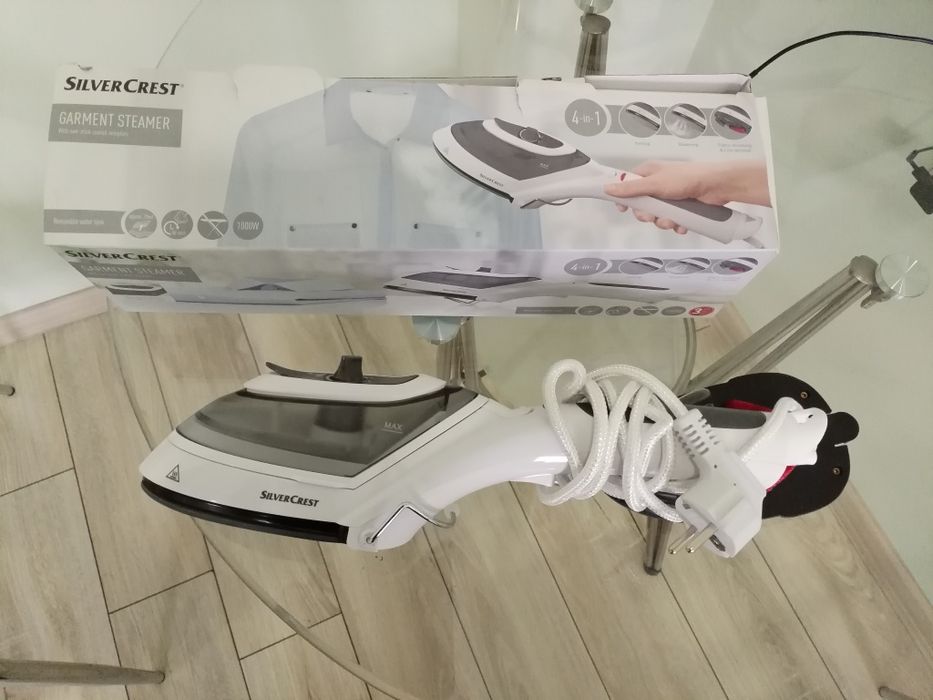 Парна четка Silver Crest 1000W с незалепващо покритие 4 в 1 
- Глад