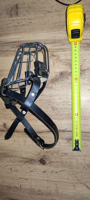 Vand botniță caine