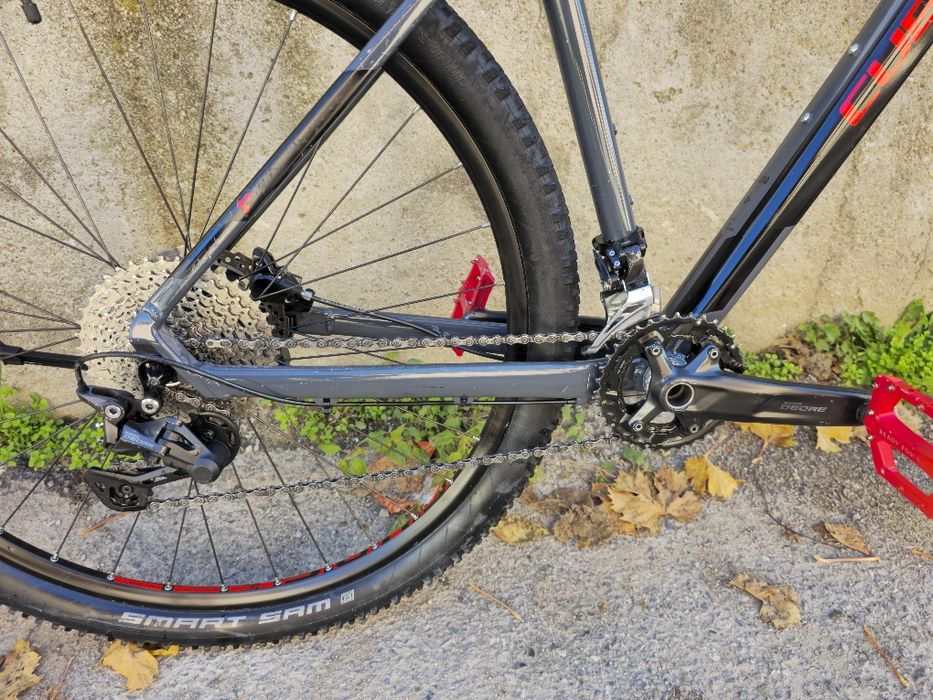 Cube Attention 29 цола 2x10 Deore Въздушна вилка Rockshox Judy,Куха ос