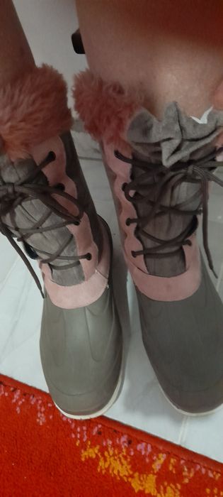 Моля,разгледайтте артикулите...Маратонки  юношески,ботуши ,дамско пал