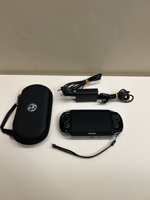 PS Vita Call of Duty Edition Oled pch-1004 modat