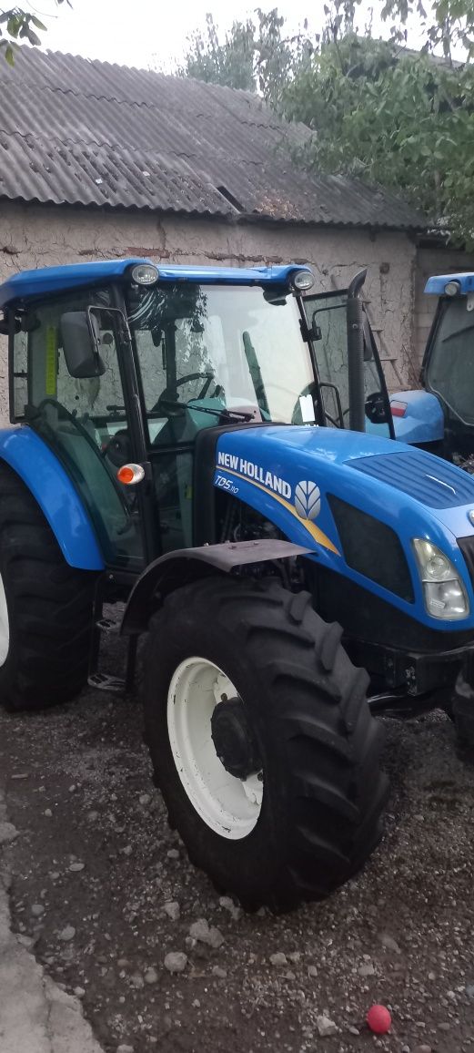 New Holland TD5 110 sotiladi