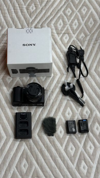 Камера Sony ZV - E10