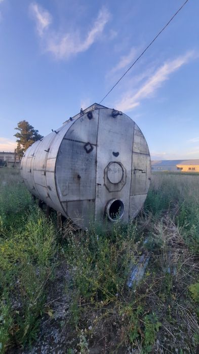 Бочка нержавейка без торга  в хорошем состояния