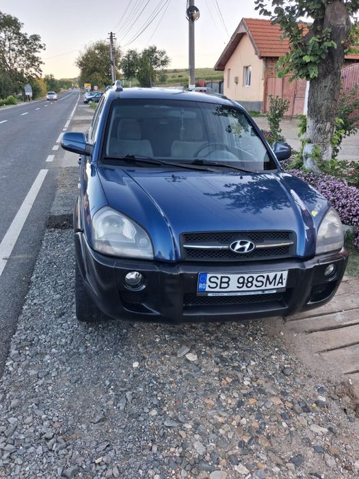 Vand Hyundai Tucson an 2005 motor 2.0