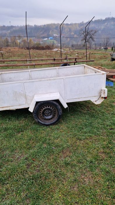 Vand remorca pentru tractor