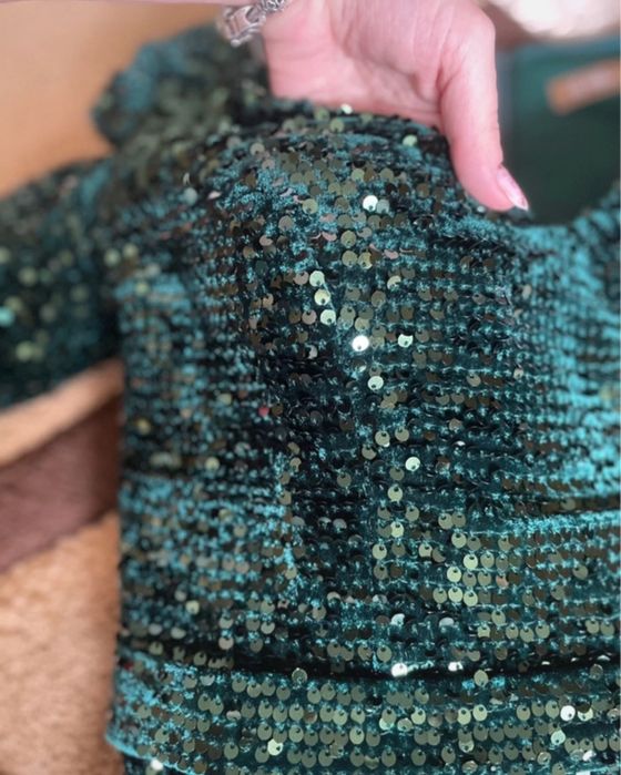 Rochie de seara verde smarald din catifea cu paiete