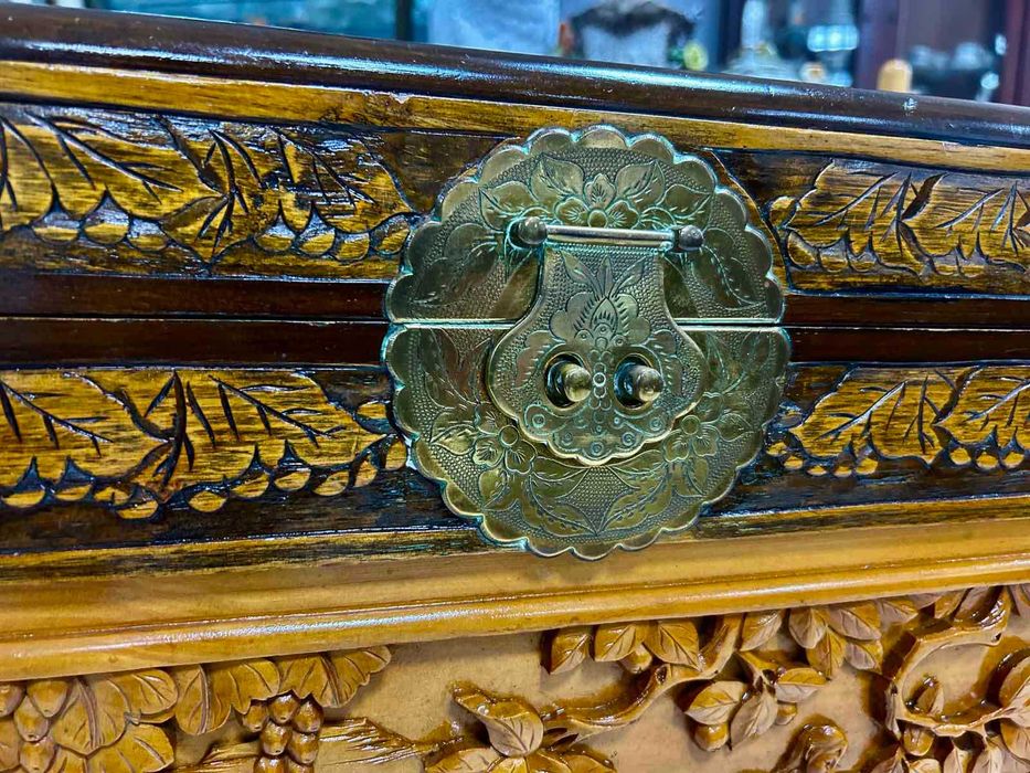 Сандък ръчна дърворезба Холандия