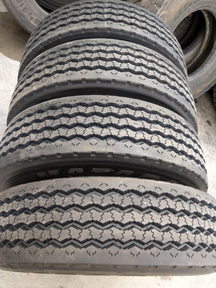 Anvelope 275/70R22,5 resapate remorcă