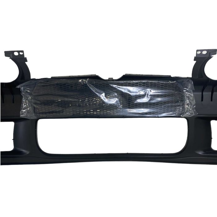 Предна броня за Golf 4 - R32 с пластмасови мрежи - На склад